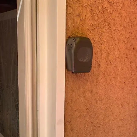 Maison Terrasse Pour 2 à 3 Pers Les Du Wifi Piscine Tennis *